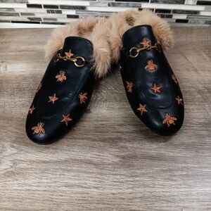 SOLD *Black Leather Loafers Fur Lined Size 43 Womens 11 Mens 9- 9.5 Stars & Bees